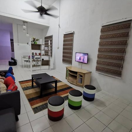 As'Cattleya Homestay Sepang Exterior foto